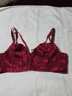Women's Satin Underwire Bra in Burgundy Red